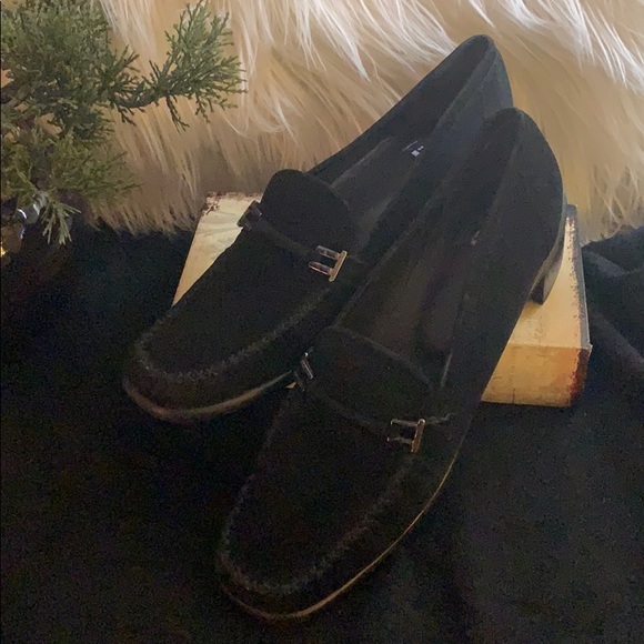 “Stuart Weitzman” - Picture 3 of 6